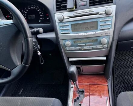 Черный Тойота Камри, объемом двигателя 2.4 л и пробегом 240 тыс. км за 8700 $, фото 7 на Automoto.ua