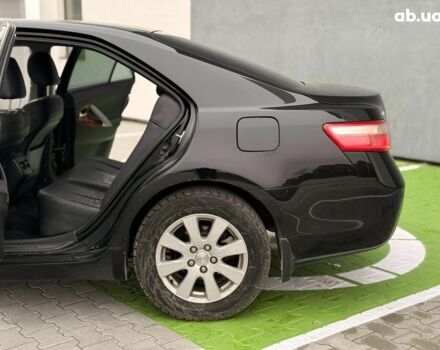 Чорний Тойота Камрі, об'ємом двигуна 2.4 л та пробігом 224 тис. км за 7990 $, фото 23 на Automoto.ua