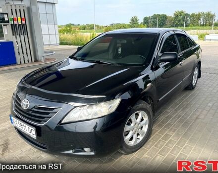 Черный Тойота Камри, объемом двигателя 2.4 л и пробегом 320 тыс. км за 8000 $, фото 5 на Automoto.ua