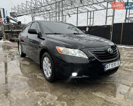 Чорний Тойота Камрі, об'ємом двигуна 2.4 л та пробігом 260 тис. км за 10500 $, фото 2 на Automoto.ua