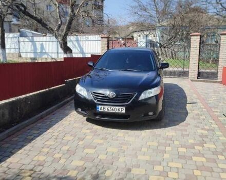 Чорний Тойота Камрі, об'ємом двигуна 2.4 л та пробігом 360 тис. км за 8300 $, фото 1 на Automoto.ua