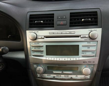 Черный Тойота Камри, объемом двигателя 2.36 л и пробегом 197 тыс. км за 9500 $, фото 16 на Automoto.ua