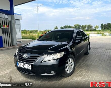 Черный Тойота Камри, объемом двигателя 2.4 л и пробегом 320 тыс. км за 8000 $, фото 4 на Automoto.ua