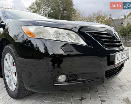 Черный Тойота Камри, объемом двигателя 3.5 л и пробегом 246 тыс. км за 11000 $, фото 24 на Automoto.ua