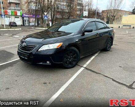 Черный Тойота Камри, объемом двигателя 35 л и пробегом 220 тыс. км за 11200 $, фото 1 на Automoto.ua