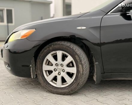 Чорний Тойота Камрі, об'ємом двигуна 2.4 л та пробігом 224 тис. км за 7990 $, фото 5 на Automoto.ua