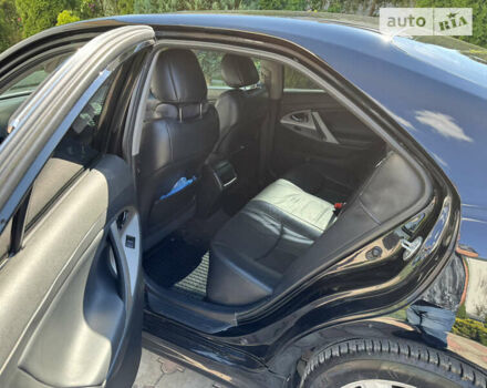 Черный Тойота Камри, объемом двигателя 3.5 л и пробегом 256 тыс. км за 9500 $, фото 5 на Automoto.ua