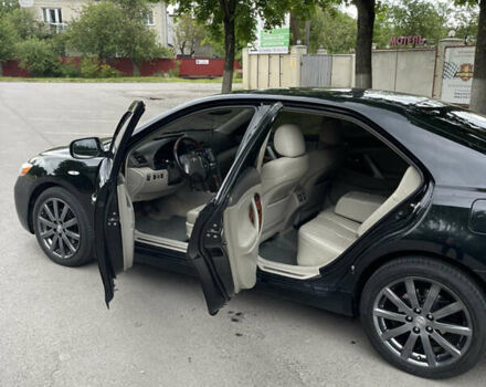 Черный Тойота Камри, объемом двигателя 3.5 л и пробегом 340 тыс. км за 9250 $, фото 37 на Automoto.ua