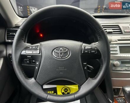 Тойота Камри 2008 в Черновцах на Automoto.ua Черный Тойота Камри, объемом двигателя 2.36 л и пробегом 290 тыс. км за 8000 $, фото 13 на Automoto.ua