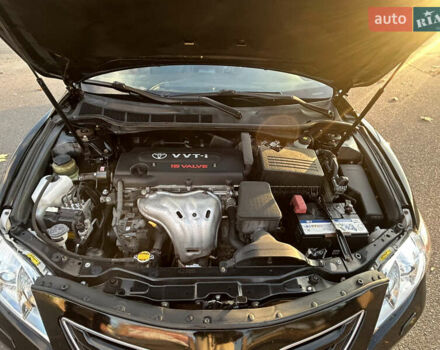 Черный Тойота Камри, объемом двигателя 2.4 л и пробегом 263 тыс. км за 8500 $, фото 6 на Automoto.ua