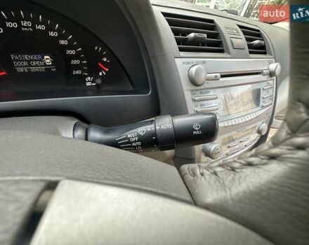 Черный Тойота Камри, объемом двигателя 2.36 л и пробегом 180 тыс. км за 8900 $, фото 39 на Automoto.ua