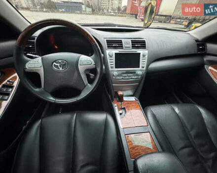 Черный Тойота Камри, объемом двигателя 3.5 л и пробегом 240 тыс. км за 7200 $, фото 14 на Automoto.ua