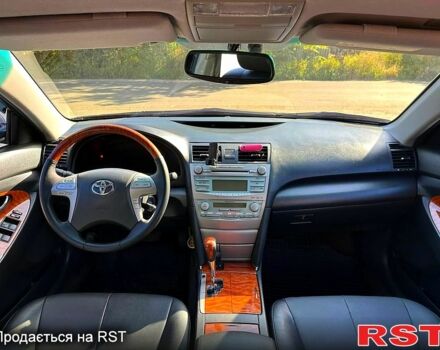Черный Тойота Камри, объемом двигателя 35 л и пробегом 220 тыс. км за 11200 $, фото 9 на Automoto.ua