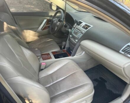 Черный Тойота Камри, объемом двигателя 2.4 л и пробегом 282 тыс. км за 5000 $, фото 13 на Automoto.ua