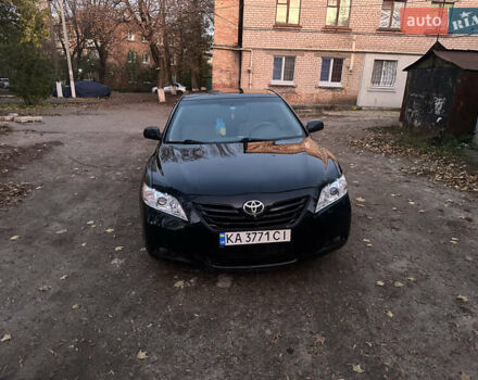 Чорний Тойота Камрі, об'ємом двигуна 2.36 л та пробігом 249 тис. км за 7000 $, фото 1 на Automoto.ua
