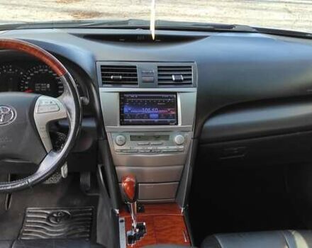 Чорний Тойота Камрі, об'ємом двигуна 3.5 л та пробігом 227 тис. км за 8900 $, фото 9 на Automoto.ua