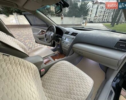 Черный Тойота Камри, объемом двигателя 2.36 л и пробегом 180 тыс. км за 8900 $, фото 45 на Automoto.ua