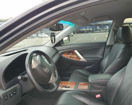 Чорний Тойота Камрі, об'ємом двигуна 2.4 л та пробігом 261 тис. км за 8300 $, фото 6 на Automoto.ua