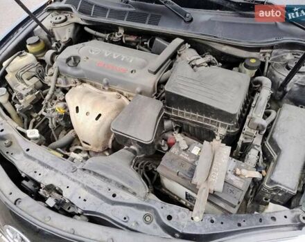 Черный Тойота Камри, объемом двигателя 2.4 л и пробегом 367 тыс. км за 7900 $, фото 16 на Automoto.ua