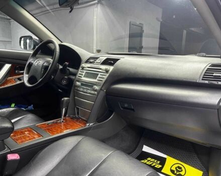 Черный Тойота Камри, объемом двигателя 2.4 л и пробегом 290 тыс. км за 8000 $, фото 8 на Automoto.ua