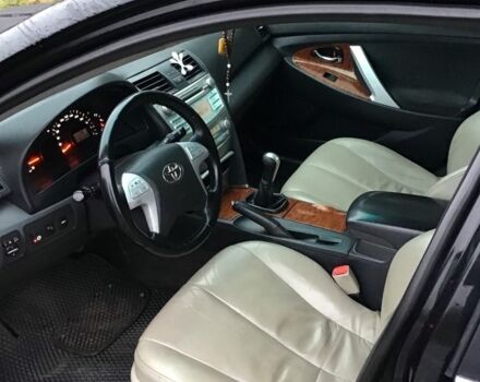 Черный Тойота Камри, объемом двигателя 2.4 л и пробегом 363 тыс. км за 6500 $, фото 5 на Automoto.ua