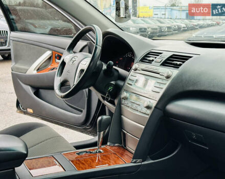 Чорний Тойота Камрі, об'ємом двигуна 2.36 л та пробігом 151 тис. км за 8800 $, фото 22 на Automoto.ua