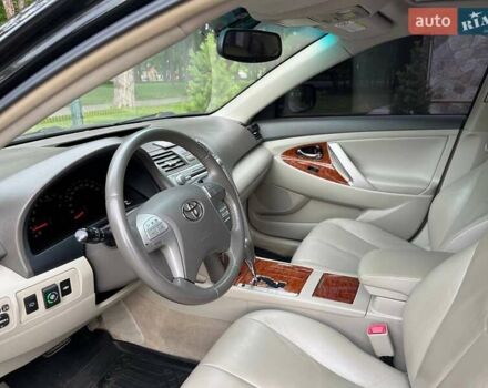 Тойота Камри 2009 в Харькове на Automoto.ua Черный Тойота Камри, объемом двигателя 2.36 л и пробегом 216 тыс. км за 13300 $, фото 1 на Automoto.ua