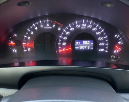 Черный Тойота Камри, объемом двигателя 2.4 л и пробегом 366 тыс. км за 6500 $, фото 23 на Automoto.ua