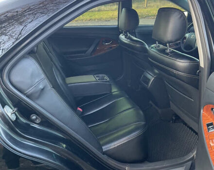 Черный Тойота Камри, объемом двигателя 2.4 л и пробегом 366 тыс. км за 6500 $, фото 17 на Automoto.ua