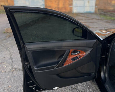 Черный Тойота Камри, объемом двигателя 2.4 л и пробегом 366 тыс. км за 6500 $, фото 10 на Automoto.ua