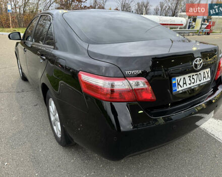 Черный Тойота Камри, объемом двигателя 2.4 л и пробегом 189 тыс. км за 8600 $, фото 3 на Automoto.ua