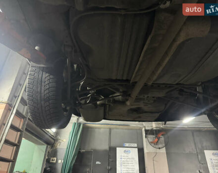 Черный Тойота Камри, объемом двигателя 2.4 л и пробегом 189 тыс. км за 8600 $, фото 29 на Automoto.ua