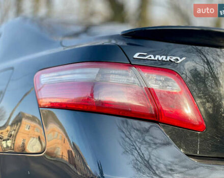 Черный Тойота Камри, объемом двигателя 2.4 л и пробегом 450 тыс. км за 7200 $, фото 7 на Automoto.ua