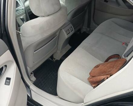 Черный Тойота Камри, объемом двигателя 2.36 л и пробегом 268 тыс. км за 9500 $, фото 14 на Automoto.ua