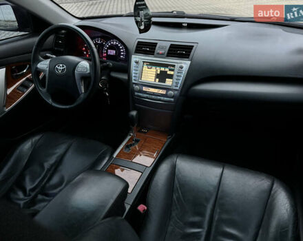 Черный Тойота Камри, объемом двигателя 2.4 л и пробегом 206 тыс. км за 10750 $, фото 68 на Automoto.ua