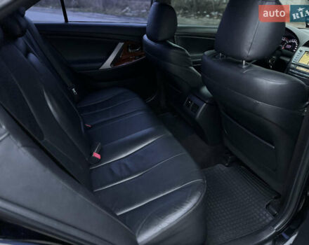 Черный Тойота Камри, объемом двигателя 2.4 л и пробегом 206 тыс. км за 10750 $, фото 67 на Automoto.ua