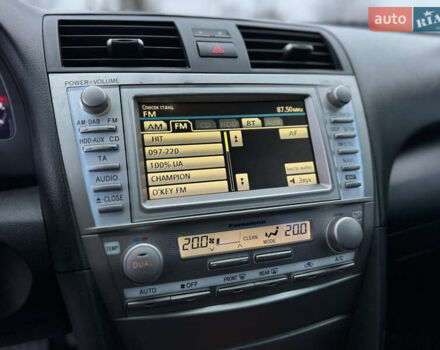 Черный Тойота Камри, объемом двигателя 2.4 л и пробегом 206 тыс. км за 10750 $, фото 51 на Automoto.ua