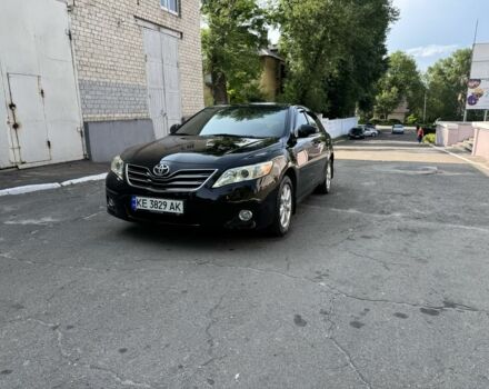 Чорний Тойота Камрі, об'ємом двигуна 2.4 л та пробігом 175 тис. км за 11200 $, фото 1 на Automoto.ua