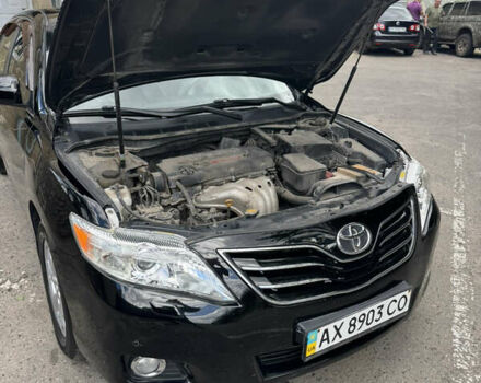 Чорний Тойота Камрі, об'ємом двигуна 2.36 л та пробігом 239 тис. км за 10200 $, фото 5 на Automoto.ua