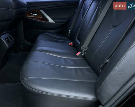 Черный Тойота Камри, объемом двигателя 2.4 л и пробегом 206 тыс. км за 10750 $, фото 76 на Automoto.ua