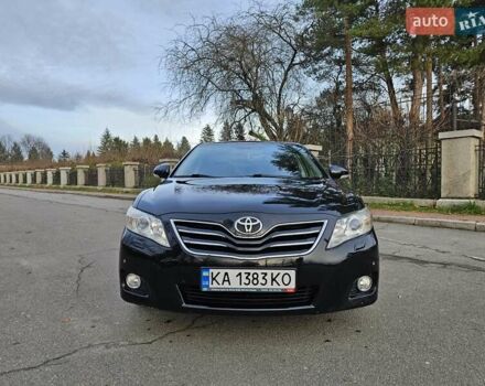 Черный Тойота Камри, объемом двигателя 2.36 л и пробегом 197 тыс. км за 11000 $, фото 1 на Automoto.ua