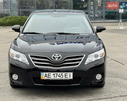 Черный Тойота Камри, объемом двигателя 2.4 л и пробегом 13 тыс. км за 22000 $, фото 1 на Automoto.ua