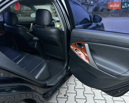 Черный Тойота Камри, объемом двигателя 2.4 л и пробегом 206 тыс. км за 10750 $, фото 66 на Automoto.ua