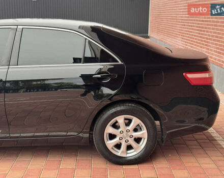 Чорний Тойота Камрі, об'ємом двигуна 2.36 л та пробігом 214 тис. км за 9700 $, фото 5 на Automoto.ua