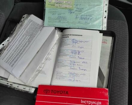 Черный Тойота Камри, объемом двигателя 2.4 л и пробегом 257 тыс. км за 9300 $, фото 5 на Automoto.ua