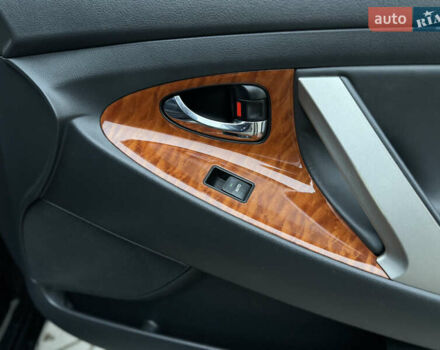 Черный Тойота Камри, объемом двигателя 2.4 л и пробегом 206 тыс. км за 10750 $, фото 71 на Automoto.ua