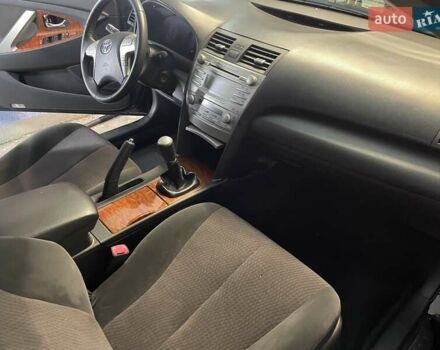 Черный Тойота Камри, объемом двигателя 2.4 л и пробегом 78 тыс. км за 11800 $, фото 3 на Automoto.ua