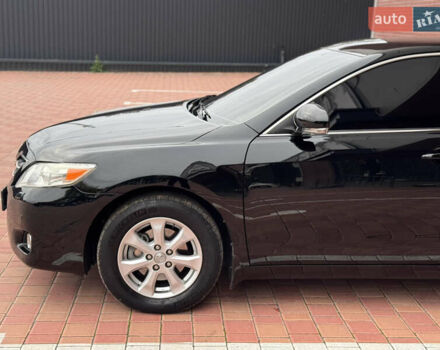 Чорний Тойота Камрі, об'ємом двигуна 2.36 л та пробігом 214 тис. км за 9700 $, фото 4 на Automoto.ua