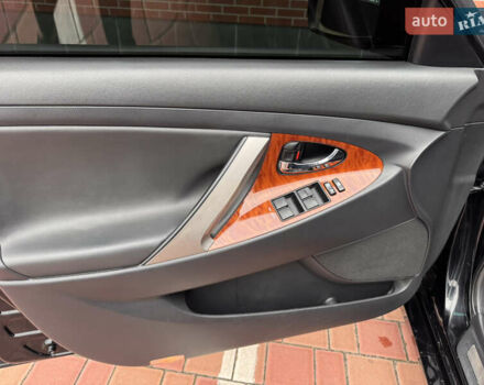 Чорний Тойота Камрі, об'ємом двигуна 2.36 л та пробігом 214 тис. км за 9700 $, фото 10 на Automoto.ua