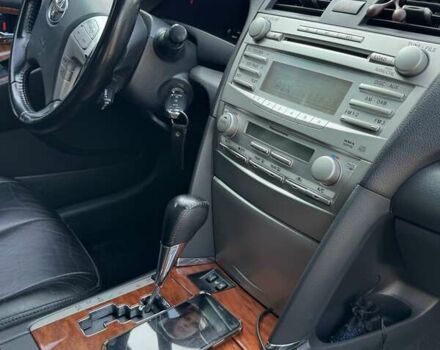 Черный Тойота Камри, объемом двигателя 2.36 л и пробегом 193 тыс. км за 10500 $, фото 17 на Automoto.ua